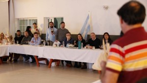 Carreras presentó en San Antonio Oeste el Plan de Modernización de las comisiones de fomento