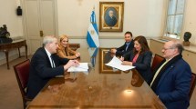 Imagen de Río Negro firmó con Nación la extensión horaria en escuelas primarias