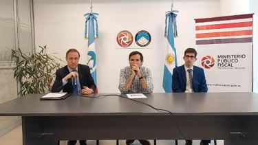 García, Gerez, Miciullo, parte del equipo que investiga los incidentes en San Martín de los Andes.