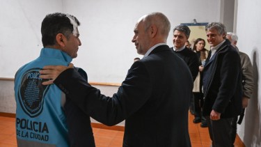 Horacio Rodríguez Larreta visitó a los policías de la Ciudad heridos el sábado. Foto gentileza. 
