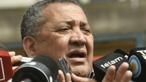 D´Elía volvió a cruzar a Grabois: «Le pediría que baje un cambio y camine por los barrios más humildes»