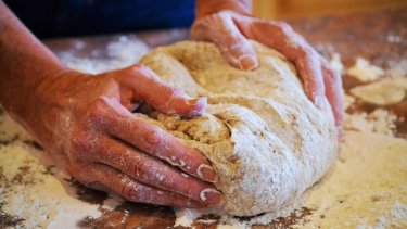 El 4 de agosto se rinde homenaje a los panaderos argentinos y su primer movimiento obrero.
