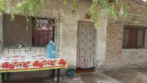 Un fallo judicial permitirá que una mujer y sus hijos sigan ocupando una casa en Villa Regina
