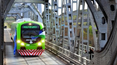 El tren volverá a circular entre Viedma y Bahía Blanca. Foto: Marcelo Ochoa.