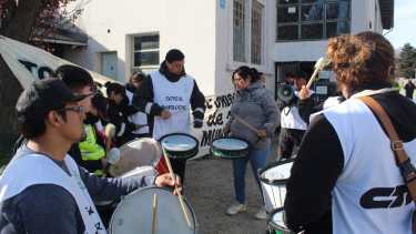 El sindicato de los municipales de Bariloche, Soyem, lleva 15 días con medidas de fuerza por la reincorporación de contratados. Archivo