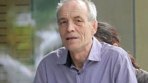 Quien es Simon Dorante Day, el hombre australiano que asegura ser hijo de Carlos III