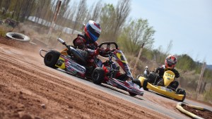 Zóttele ganó en el Karting con Caja en Fernández Oro