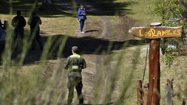La juez Silvina Domínguez, en Los Radales, la última propiedad ocupada en la zona de Villa Mascardi. Foto: Archivo