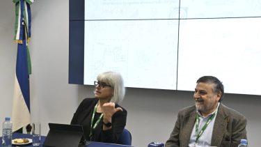 Verónica Garea y Vicente Campenni realizaron los anuncios en la mañana de este lunes (Foto: Chino Leiva)