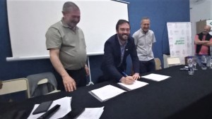 Fernández Oro es la segunda localidad rionegrina en sumarse a la Red de Municipios Cooperativos