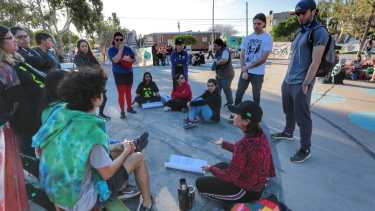 La cita fue en la plaza Luis Piedrabuena de Las Grutas