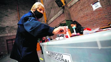 El 4 de septiembre más del 60% de los chilenos rechazaron la nueva constitución.  