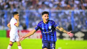 Atlético Tucumán superó a Estudiantes y sigue en lo más alto de la Liga Profesional: así quedó la tabla