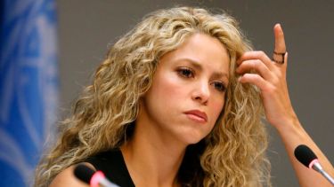 Shakira intenta salir de la vista pública, inmersa en su carrera musical.-