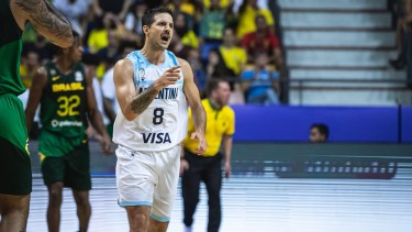 Laprovíttola festeja una de sus conversiones. Tuvo un gran primer tiempo como todo el equipo y siempre pidió el balón para anotar. 