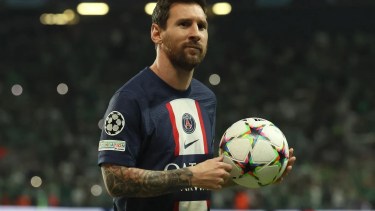 La Pulga regresó al PSG tras su paso por la Selección.