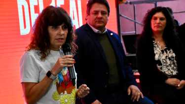María Pasqualni encabeza la lista azul capitalina; aqui con el intendente Mariano Gaido y Claudia Argumero, actual presidenta del Concejo (foto archivo Matias Subat) 