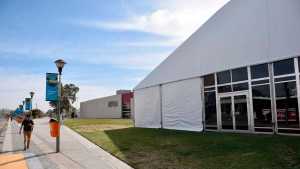 El homenaje a Corbalán y Freijo abrirán la Feria del Libro de Neuquén, sin Cristian Alarcón