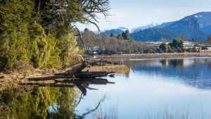 Laguna Rosales y su pre-primavera, un paraíso a 7 km de San Martín de los Andes