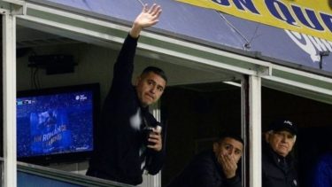 Juan Román Riquelme bajará del palco a la cancha, su lugar en el mundo. 