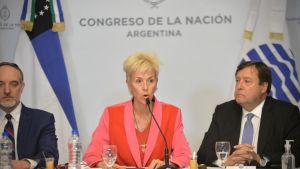 El 2025 y la telaraña política