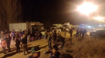Imagen de Corte de la Ruta 57 y pueblada, en reclamo del estado de los caminos