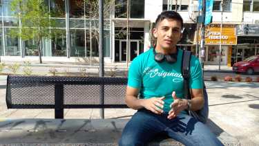 El joven es el creador de Hydroplus, una innovadora tecnología para ahorrar agua de riego. (FOTO: Yamil Regules)