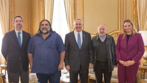 Baradel y Yasky se reunieron con el embajador de EE. UU., quien destacó el «rol crucial de los sindicatos»