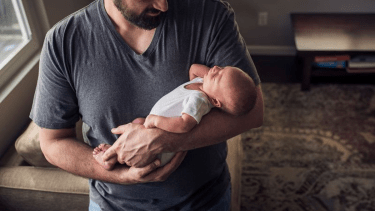 ¿Cómo dormir a un bebé en cinco minutos?: la ciencia tiene la respuesta