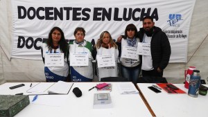 Dirigentes de Unter comenzaron con el ayuno en la carpa instalada en Viedma