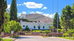 Fundación con o sin la capital