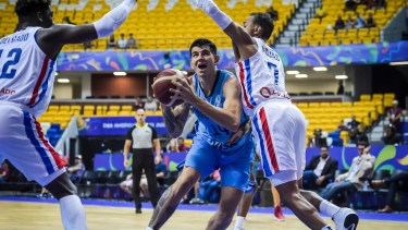 Gabriel Deck fue el máximo anotador como en los otros dos partidos. Le hizo 24 puntos a Dominicana. 
