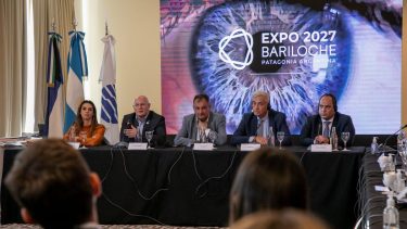 La conferencia de prensa se hizo esta tarde de jueves en el salón Tronador del Hotel Llao Llao. (foto gentileza)