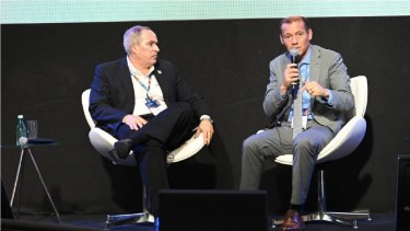 El gobernador Omar Gutiérrez participó en la Expo Rio Oil & Gas 2022 como disertante. Foto: gentileza. 