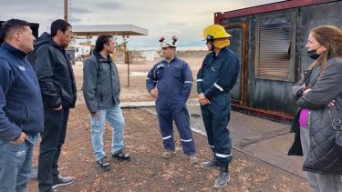 Incendio en la refinería de NAO en Plaza Huincul: por qué estalló uno de los ocho tanques