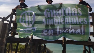 Guardia ambientales de la provincia reclaman que se reglamente la ley. 