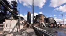 Imagen de Se conoció el informe oficial de bomberos por el incendio en la refinería NAO de Plaza Huincul 