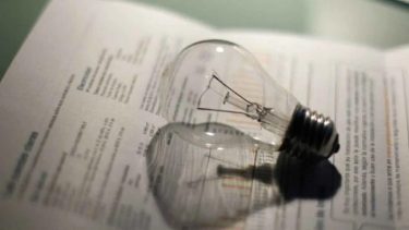 Los aumentos en la tarifa de luz permitieron reducir los abultados subidios a Cammesa. 