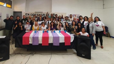 El próximo martes 4 de octubre serán las elecciones gremiales en Unter y la lista 1 FUD cerró su campaña en Roca. Foto Gentileza.