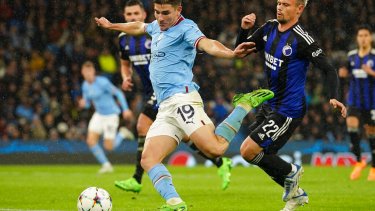Julián Álvarez convirtió su primer gol en la Champions League. (AP Photo/Dave Thompson)