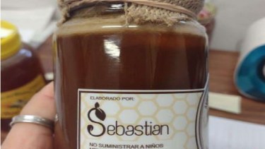 Se trata del producto "Miel de abeja y jengibre" que se elabora en Plottier. Foto: Boletín Oficial 