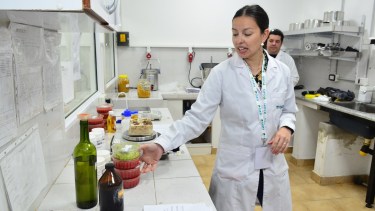 Productos elaborados en las distintas economías regionales llegan al Ciati para obtener certificaciones de calidad. (Fotos Néstor Salas)