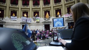 Tensión en Diputados por la falta de quórum de la oposición: «buscan suspender la democracia»