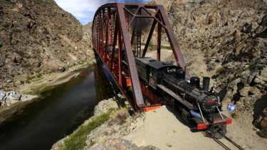El puente Bailey, uno de los tesoros que tiene Río Chico del ramal La Trochita. Foto: archivo.