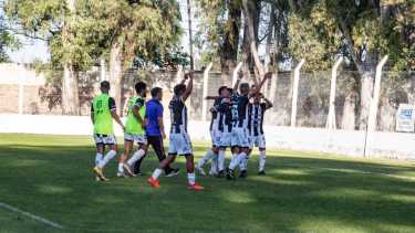 Cipo logró el punto que le faltaba para salvarse del descenso. (Foto: Gentileza Inés Cobarrubia, Diario de San Luis)