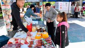 Por el clima, se suspendó la muestra de emprendedurismo en el centro de Neuquén