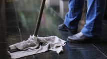 Imagen de Aumento de fin de año para empleadas domésticas: cómo quedó la escala salarial