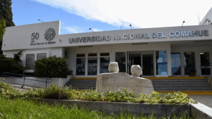 Suspenderán las clases en la Universidad del Comahue por paro nacional