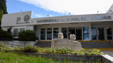 CONADU histórica rechazó la oferta salarial del Gobierno y convocó un paro en la universidad.  Matías Subat.