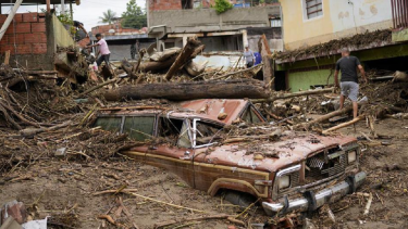 Al menos 25 muertos debido a las históricas lluvias en Venezuela. Foto: AP 